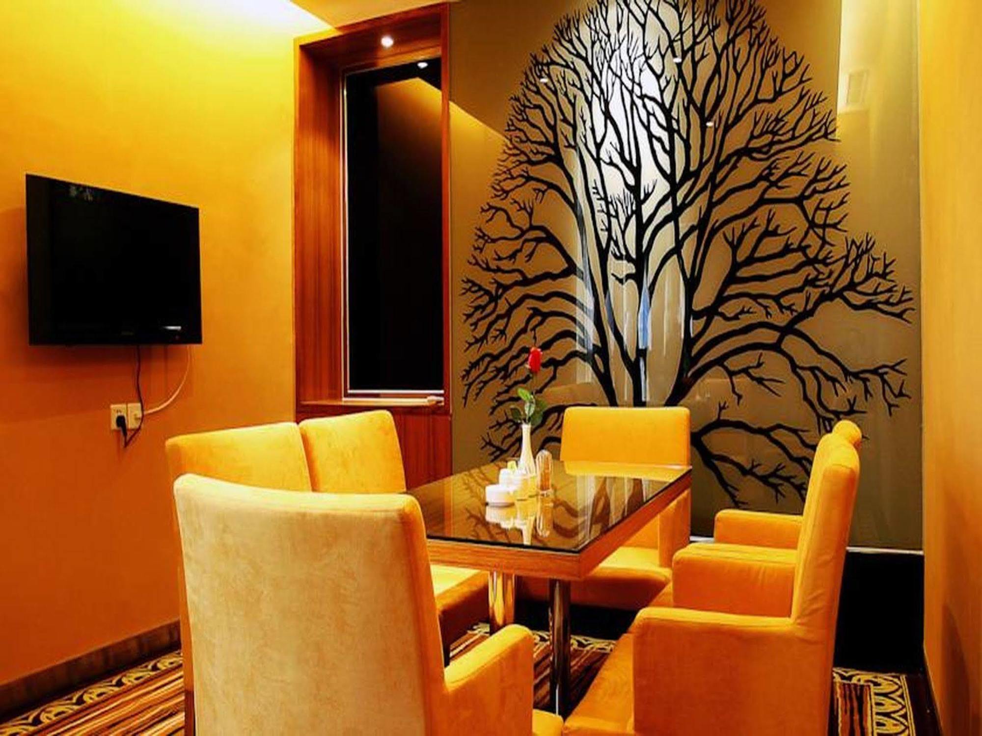 Shenzhen Luohu Railway Station Hotel - West Building Екстериор снимка
